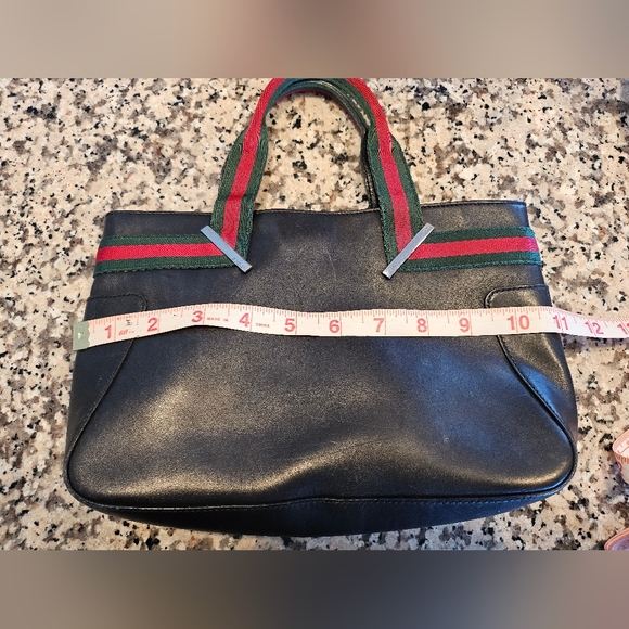 Authentic Mini Gucci Leather Handbag - Picture 8 of 17